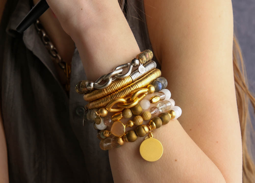 Evra Bracelet in Gold